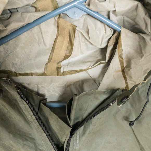 LL Bean Vintage Military issue Rain Jacket Anorak Olive Green Hooded Fragile - Picture 2 of 16